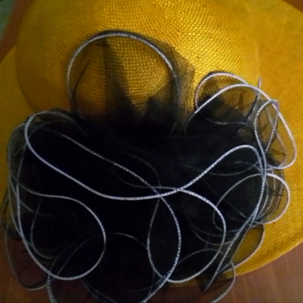 Vintage Women's Hat - Picture 2 of 3